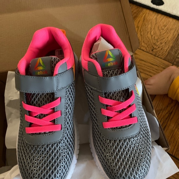 Reebok Girls shoes - Picture 5 of 8